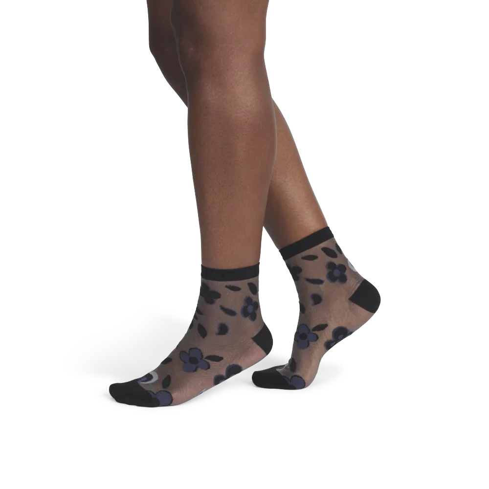 Women’s Sheer Garden Party Quarter Socks