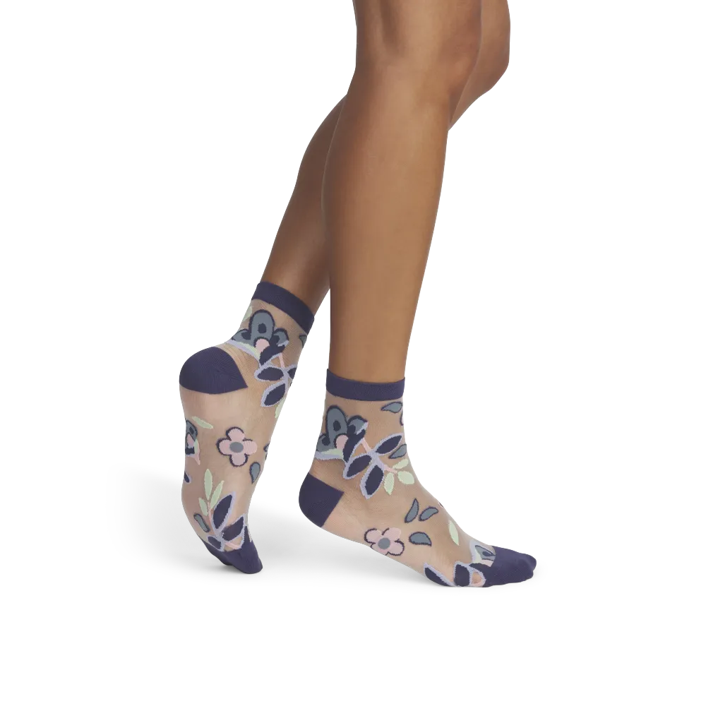Women’s Sheer Garden Party Quarter Socks